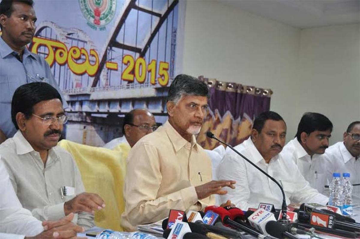 Naidu talks tough on Pushkaram works